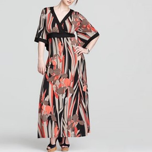 Anna Scholz Contrast Kimono Dress - Picture 1 of 5